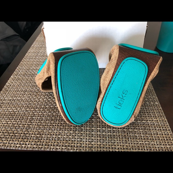 Vegan Tieks!! NEW!!!! SOLD!!!!!! - Picture 4 of 6
